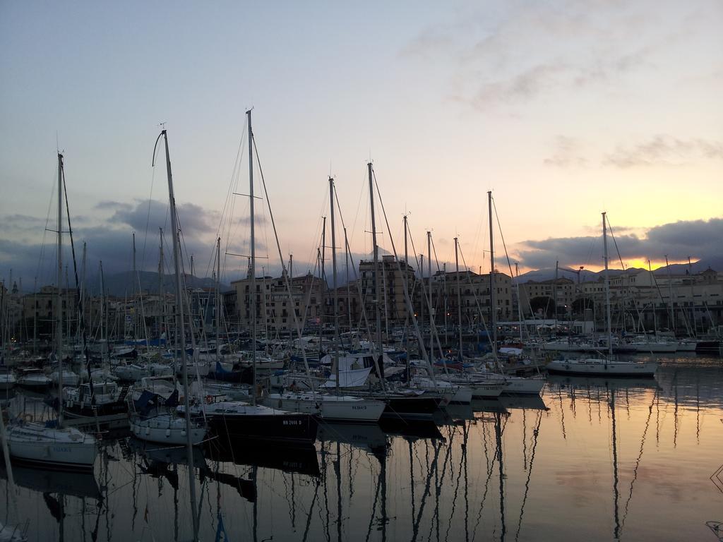 Casa Vacanze Flavia Palermo Oda fotoğraf